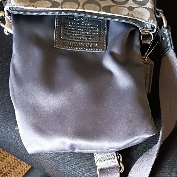 Coach Metallic Sutton Signature Crossbody - Picture 10 of 15